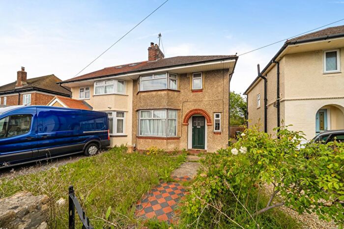 3 Bedroom Semi-Detached House For Sale In Collinwood Road, Oxford, OX3