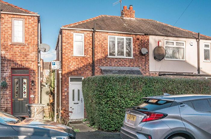 3 Bedroom Semi Detached House To Rent In Rosedale Gardens, Sheffield, S11