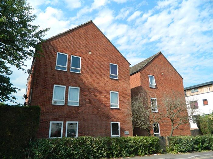 1 Bedroom Flat To Rent In Station Road, Horsham, RH13