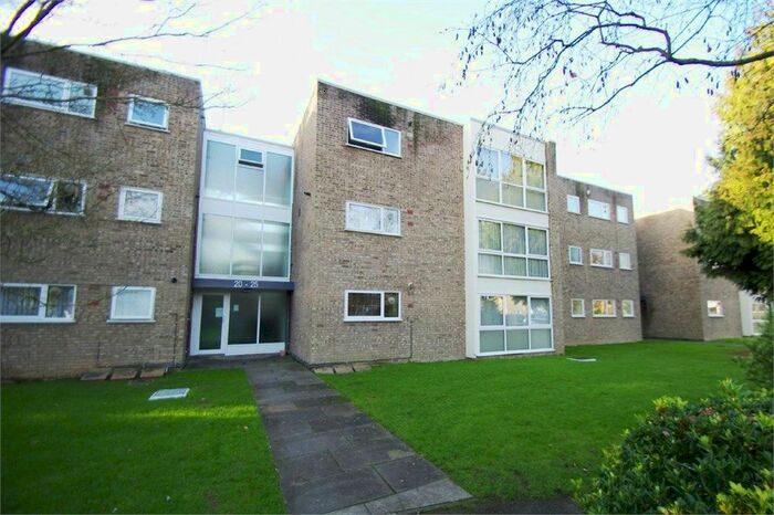 2 Bedroom Flat To Rent In The Spinney, Watford, WD17