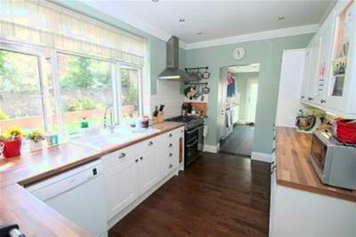 4 Bedroom Semi-Detached House To Rent In Havelock Road, Croydon CR0