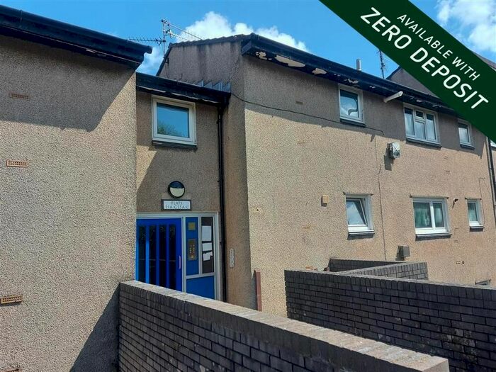 2 Bedroom Flat To Rent In Broadway, Pontypool, NP4