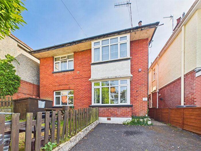3 Bedroom Apartment For Sale In Firbank Road, Bournemouth, Dorset, BH9