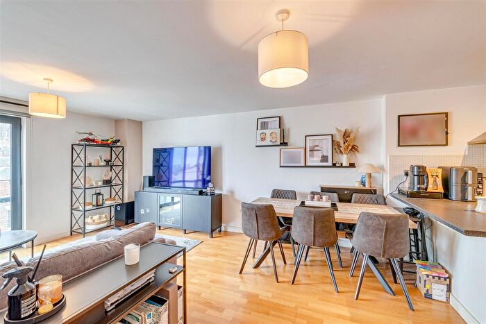 2 Bedroom Flat For Sale In Duke Street, Liverpool, L1