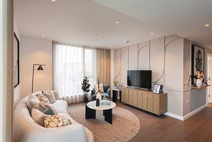 3 Bedroom Flat For Sale In Oval Village, Kennington Lane, SE11