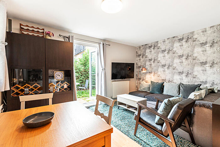 2 Bedroom Flat To Rent In Newent Close, London, SE15
