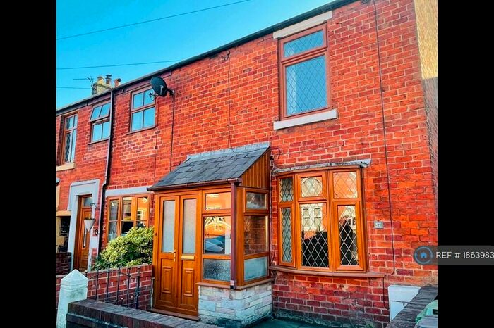 2 Bedroom End Of Terrace House To Rent In Kirkham Road, Freckleton, Preston, PR4