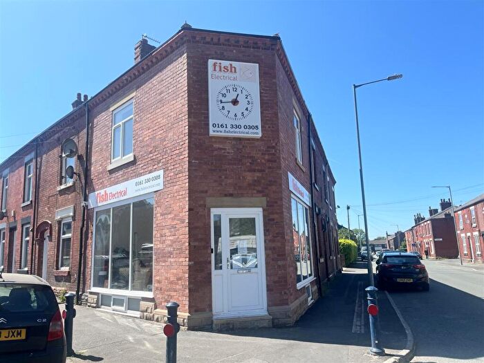 4 Bedroom Block Of Apartments For Sale In Cowhill Lane, Ashton-Under-Lyne, OL6