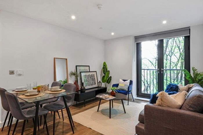 1 Bedroom Flat To Rent In Castle Street, Bristol, BS2