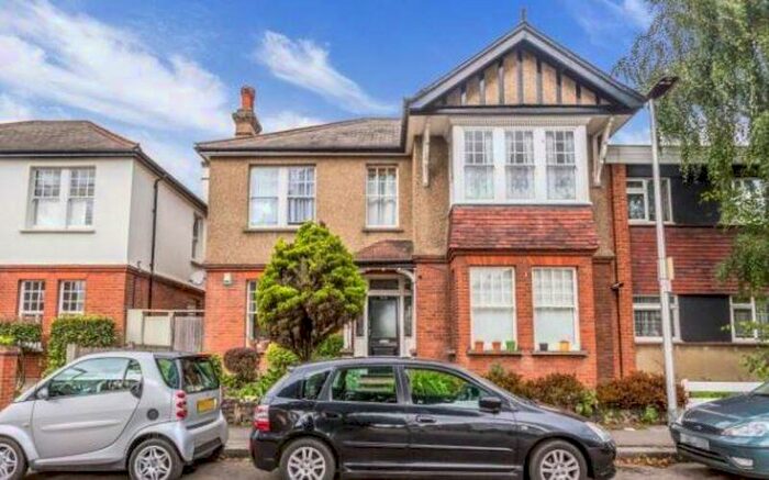 1 Bedroom Flat To Rent In Glengall Road, Woodford Green, IG8