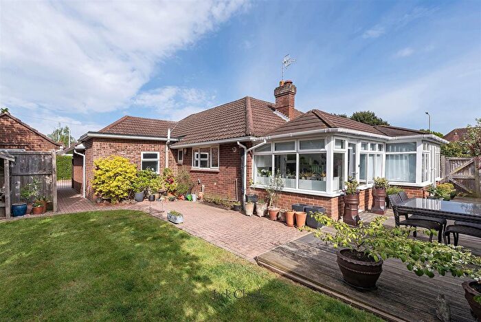 3 Bedroom Detached Bungalow For Sale In Hadlow Road, Tonbridge, TN9