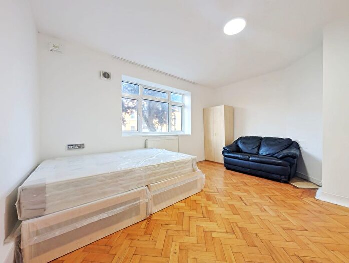 1 Bedroom Studio To Rent In London, N16