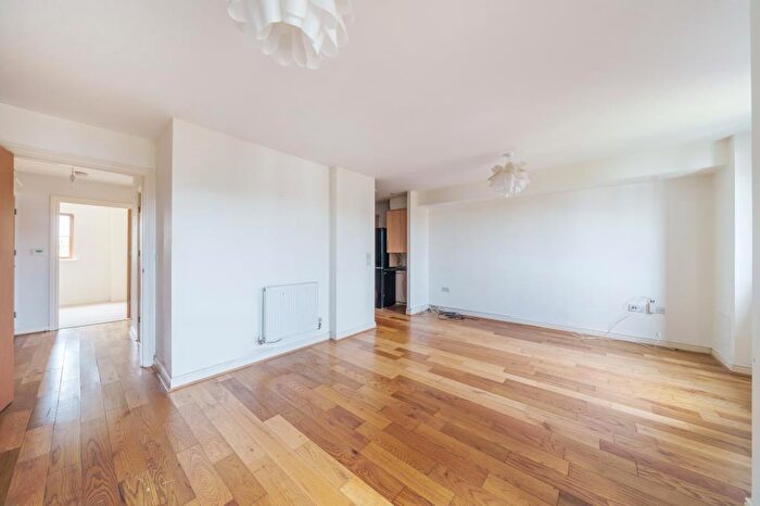 2 Bedroom Apartment To Rent In Vaughan House, Buckinghamshire, HP11