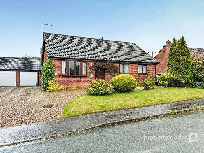 3 Bedroom Detached Bungalow For Sale In Wathen Way, Marsham, Norwich, NR10