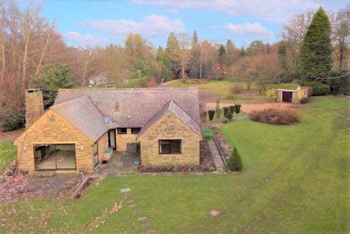 3 Bedroom Bungalow To Rent In Lake View Road, Felbridge, East Grinstead RH19