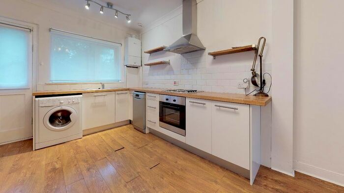 2 Bedroom Terraced House To Rent In Belvedere Road, London, SE19