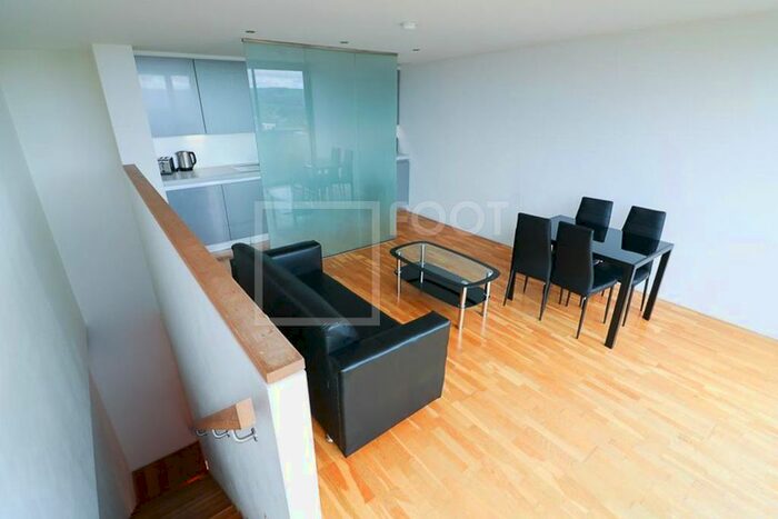 2 Bedroom Flat To Rent In Duplex Apartment, Lister Mills, BD9