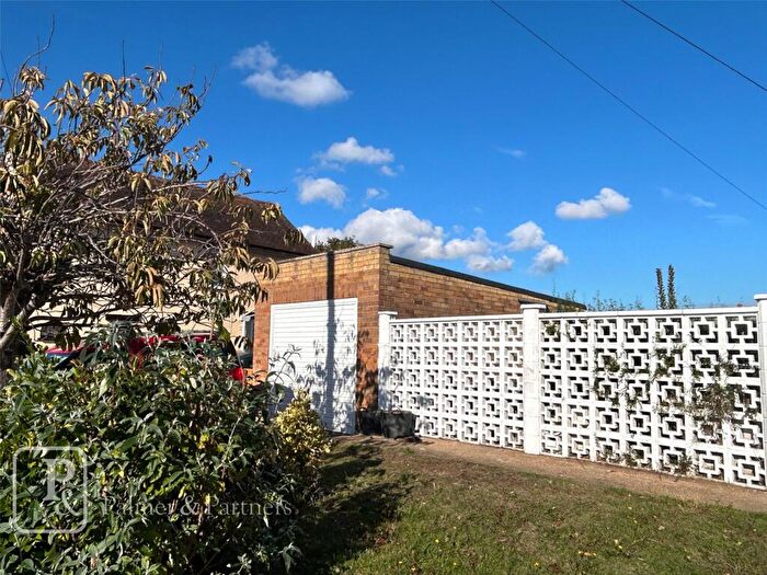 2 Bedroom Bungalow For Sale In Windermere Road, Holland-On-Sea, Clacton-On-Sea, CO15