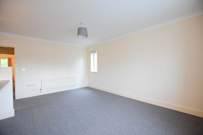 2 Bedroom Flat For Sale In Central Court, Manford Way, IG7