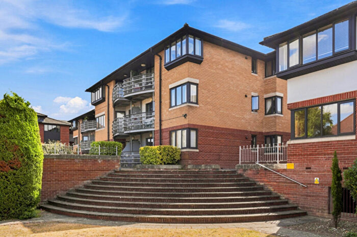 2 Bedroom Apartment For Sale In Station Street, Saffron Walden, Essex, CB11