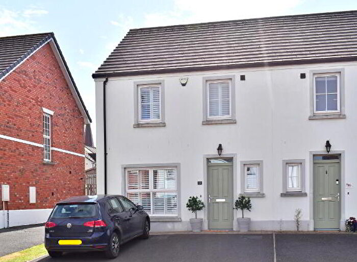 3 Bedroom Semi-Detached House For Sale In Harlow Green, Moira, BT67