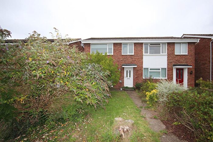 3 Bedroom Semi-Detached House To Rent In Hartland Avenue, Bedford, MK40