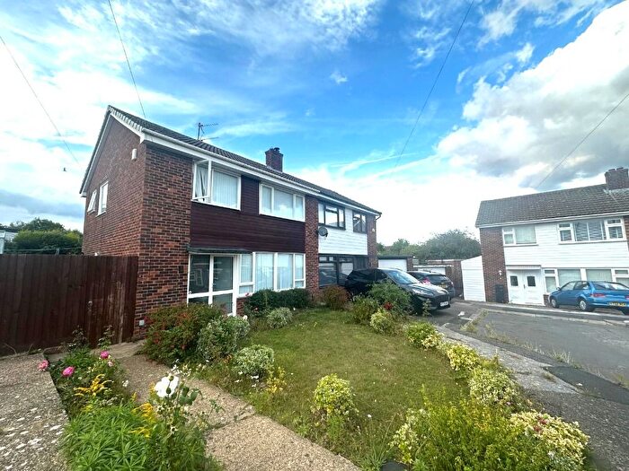 3 Bedroom Semi-Detached House To Rent In Kilby Close, Wellingborough, NN8