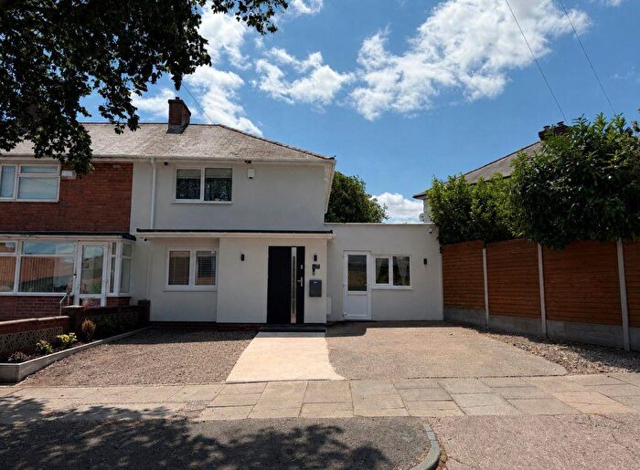 3 Bedroom End Of Terrace House For Sale In Dulwich Road, Birmingham, B44