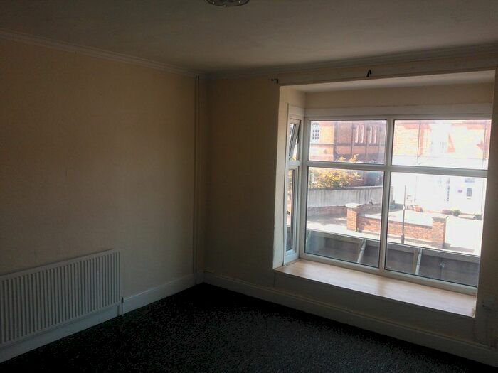 2 Bedroom Flat To Rent In Cape Hill, Smethwick, B66