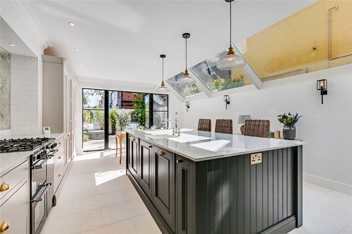 4 Bedroom Terraced House To Rent In Eastbury Grove, Chiswick, London, W4