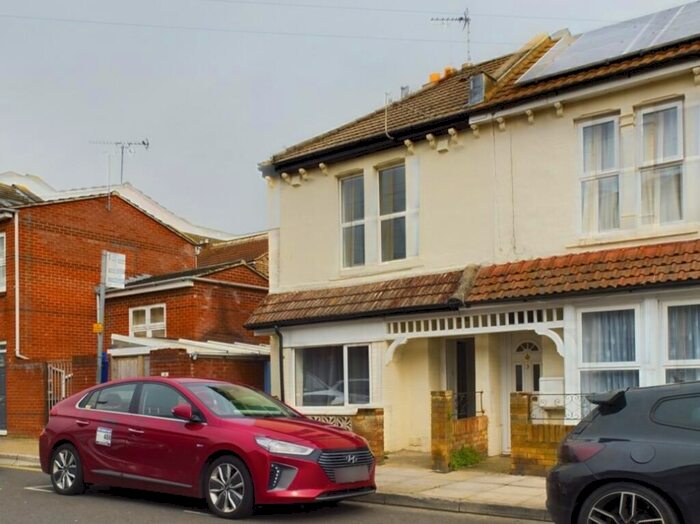 4 Bedroom End Of Terrace House To Rent In Devonshire Square, Southsea, PO4