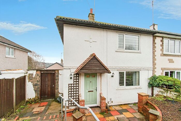 2 Bedroom Semi-Detached House For Sale In St. Aidans Road, Great Preston, Leeds, LS26