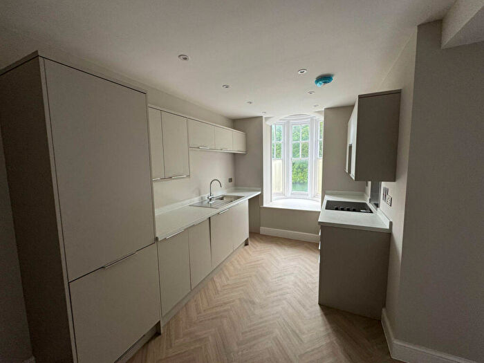 2 Bedroom Flat To Rent In Barnsley, S70