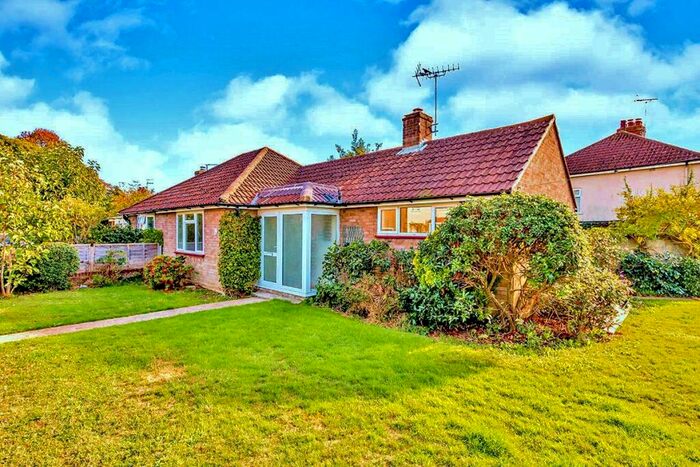 2 Bedroom Bungalow To Rent In Walnut Avenue, Chichester, West Sussex, PO19