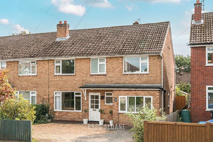 5 Bedroom Semi Detached House For Sale In Mytton Oak Road, Copthorne, SY3