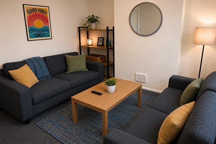 3 Bedroom Terraced House To Rent In Humber Road, Beeston, NG9