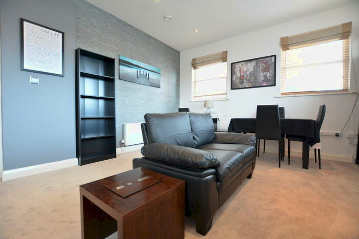 1 Bedroom Apartment To Rent In Cigar Factory, Derby Road, Nottingham, NG7