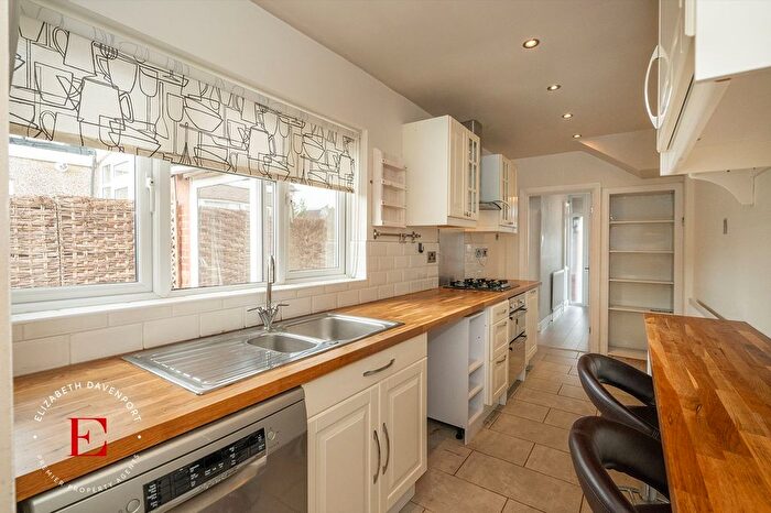 3 Bedroom Property For Sale In Anchorway Rd, Finham, CV3