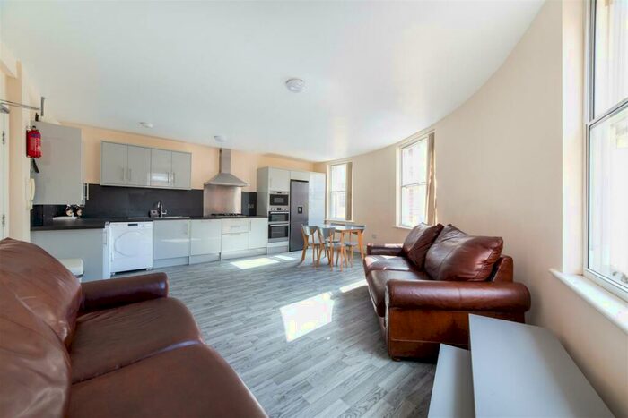 4 Bedroom Apartment To Rent In £pppw - Fenkle Street, City Centre, Newcastle Upon Tyne, NE1