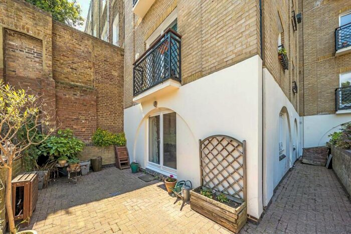 1 Bedroom Flat For Sale In Milner Square, Islington, N1