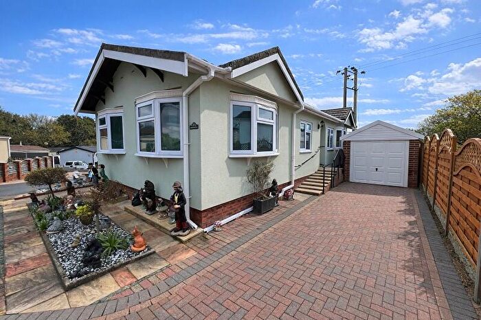 2 Bedroom Mobile Home For Sale In Woodlands Park, Stopples Lane, Hordle, Lymington, Hampshire., SO41