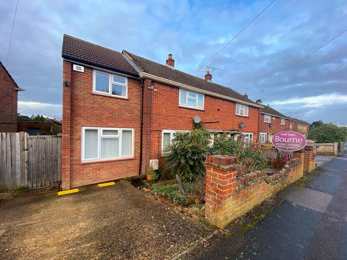 3 Bedroom Semi-Detached House To Rent In Upper Way, Farnham, Surrey, GU9