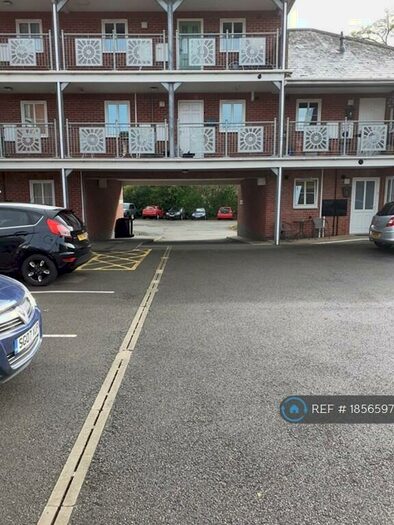 2 Bedroom Flat To Rent In Riverdale Close, Syston, Leicester, LE7