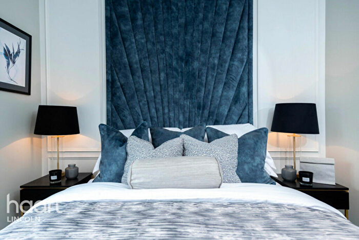 2 Bedroom Detached House For Sale In Stow Park Road, Marton Meadows, DN21