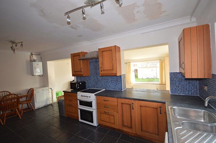 5 Bedroom Detached House To Rent In Brassey Road, Winton, Bournemouth, BH9