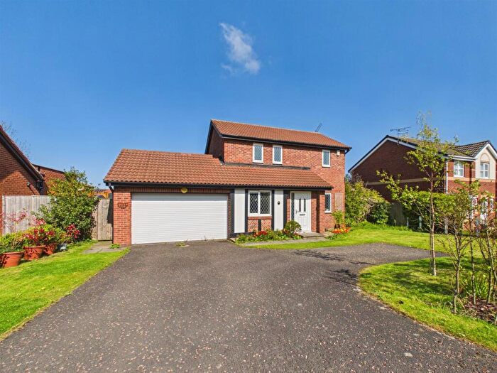 3 Bedroom Detached House For Sale In Abbots Way, North Shields, NE29