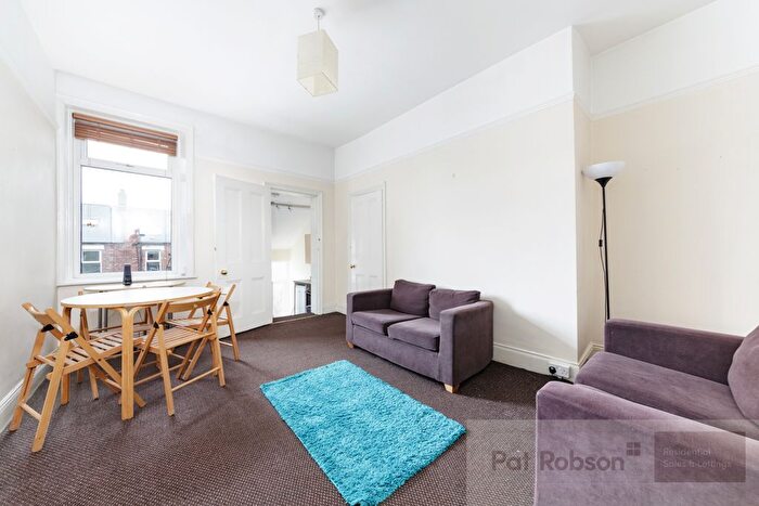 2 Bedroom Flat To Rent In Kelvin Grove, Sandyford, Newcastle Upon Tyne, NE2