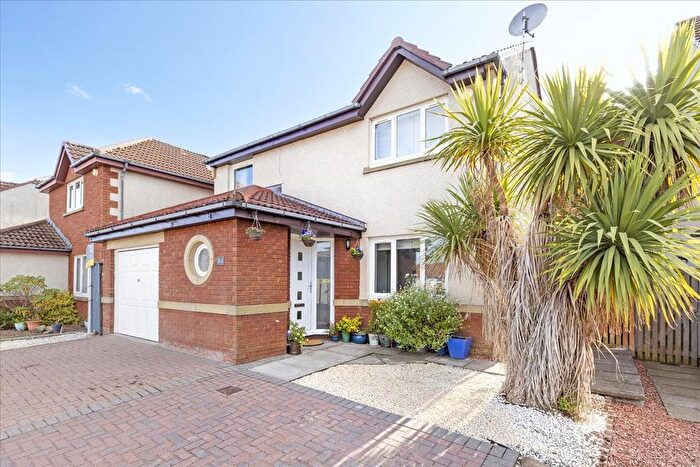 4 Bedroom Detached House For Sale In The Murrays, Edinburgh, EH17