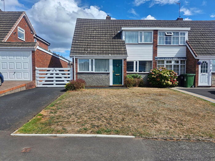 3 Bedroom Semi Detached House For Sale In Mousehall Farm Road, Brierley Hill, DY5