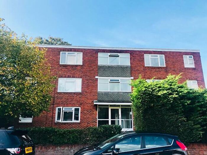 1 Bedroom Apartment To Rent In Bitterne, Southampton, SO18